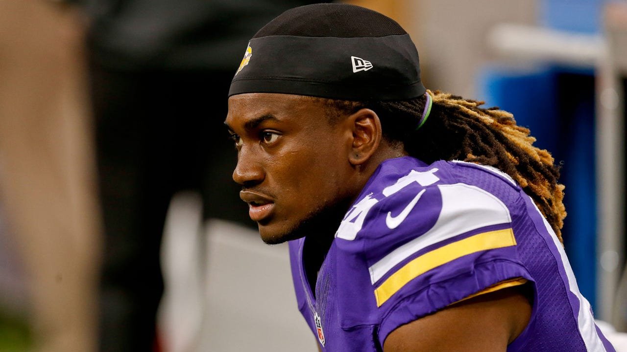 Vikings' Patterson meets with Zimmer to discuss playing time